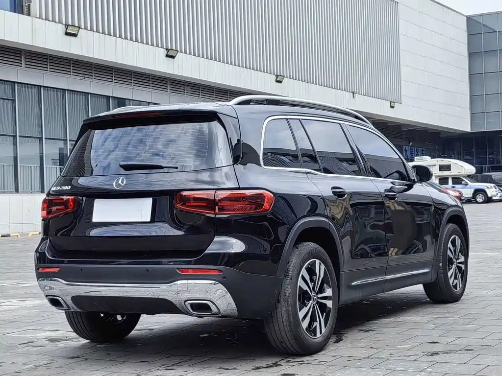 Mercedes-Benz GLB 2025 — фото 14
