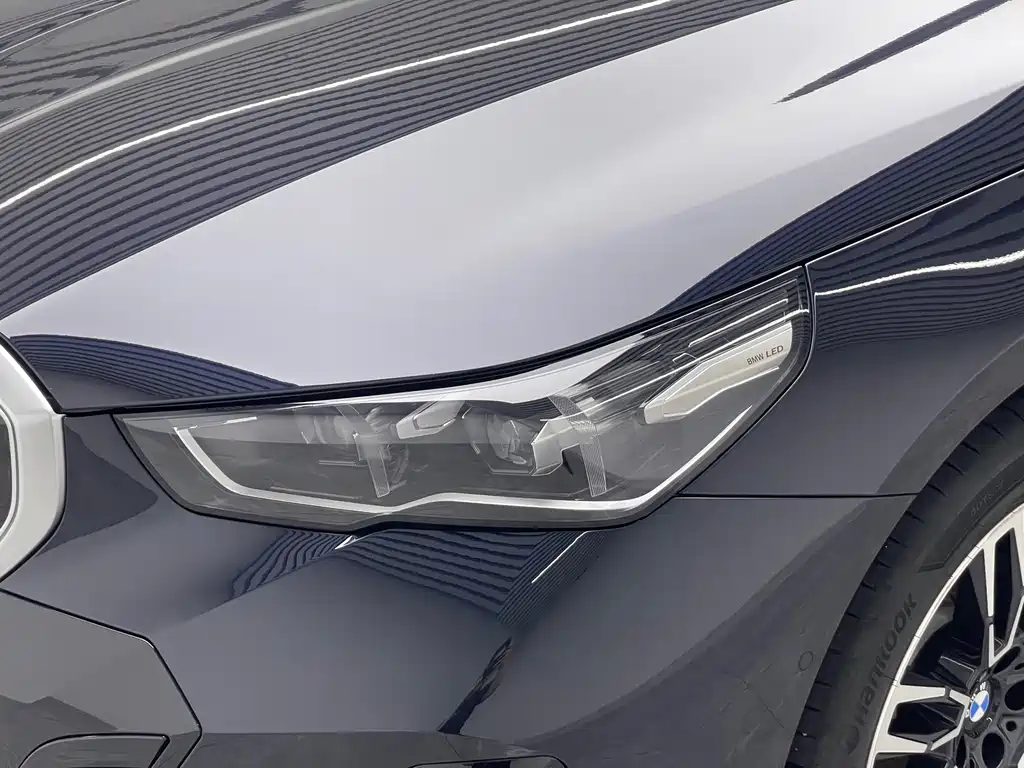 BMW 5 Series 2025 — фото 18