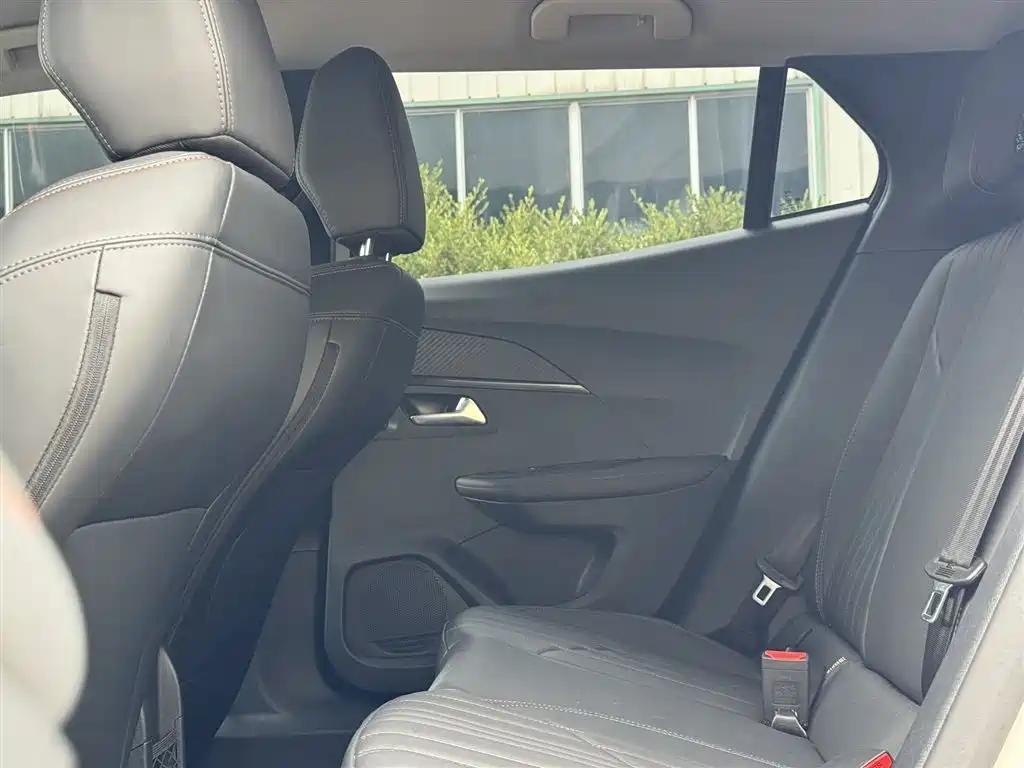 Peugeot 2008 2023