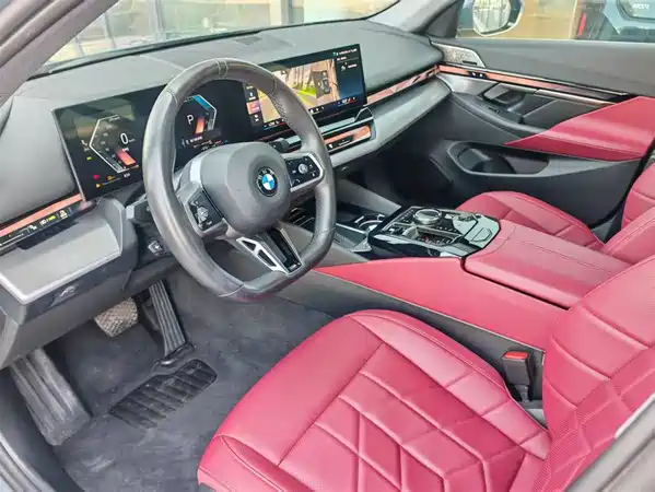 BMW 5 Series 2025