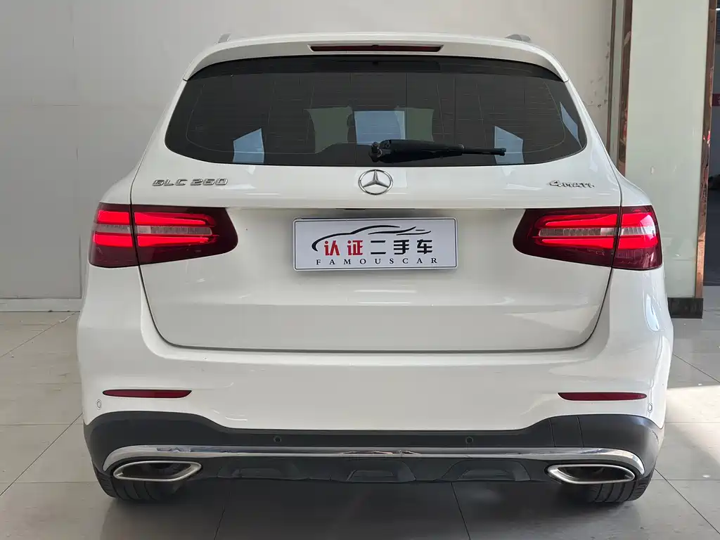 Mercedes-Benz GLC 2017 — фото 17