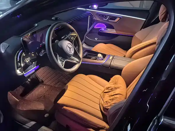 Mercedes-Benz E-Class 2025