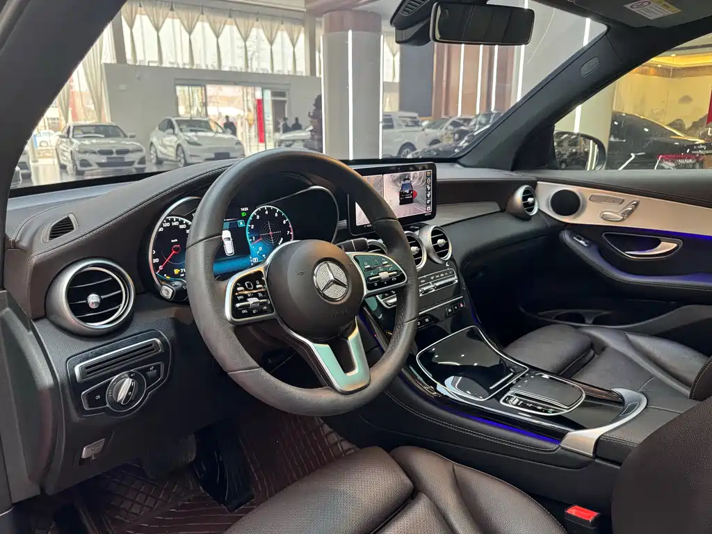 Mercedes-Benz GLC 2021 — фото 16