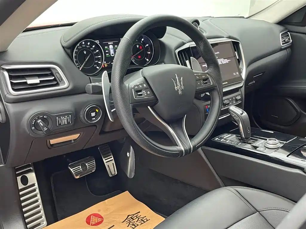 Maserati Ghibli 2026 — фото 17