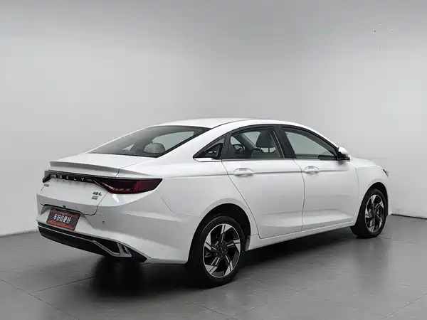 Geely Emgrand L Hip 2024