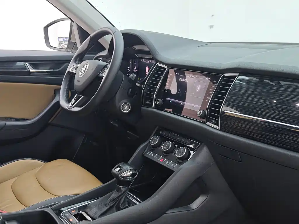 Skoda Kodiak GT 2019 — фото 11