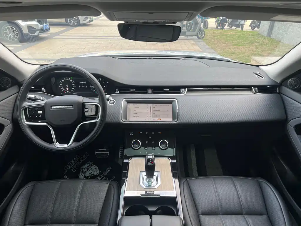 Land Rover Evoque 2022 — фото 8