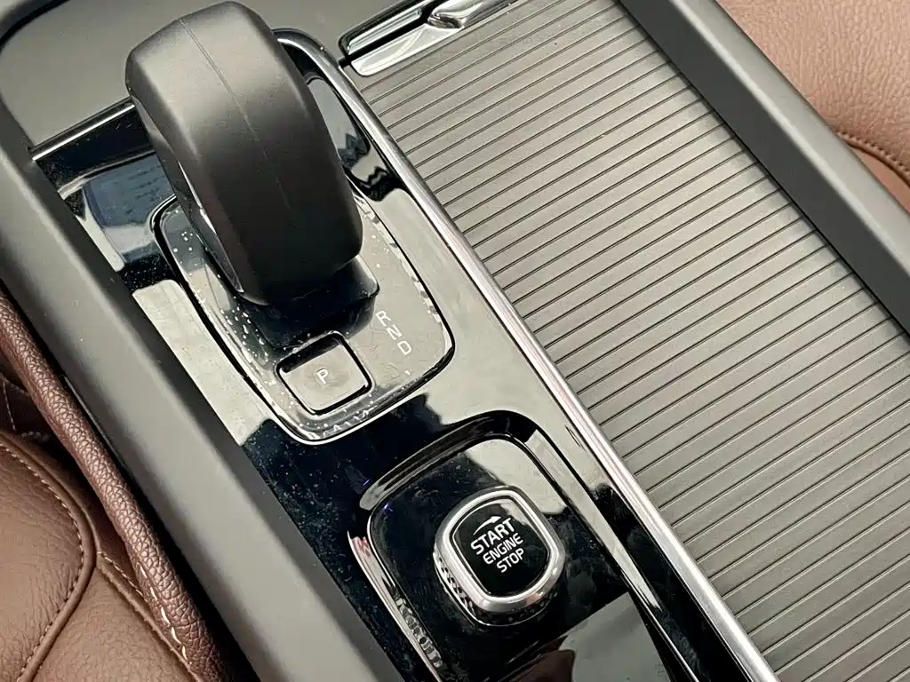 Volvo S60 2024 — фото 10