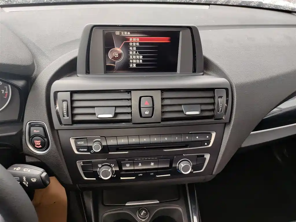 BMW 1 Series 2015 — фото 13