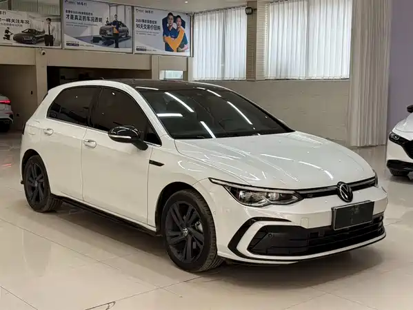 Volkswagen Golf 2022