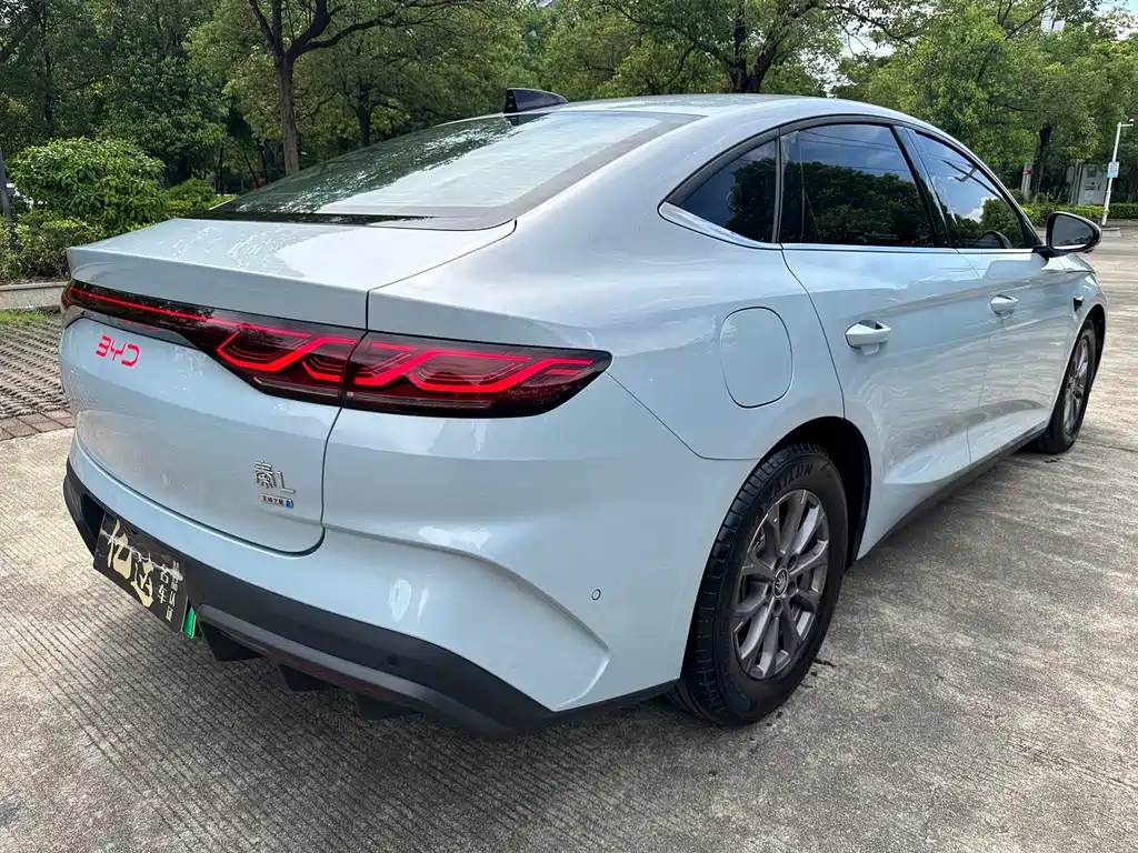 BYD Qin L 2025 — фото 13