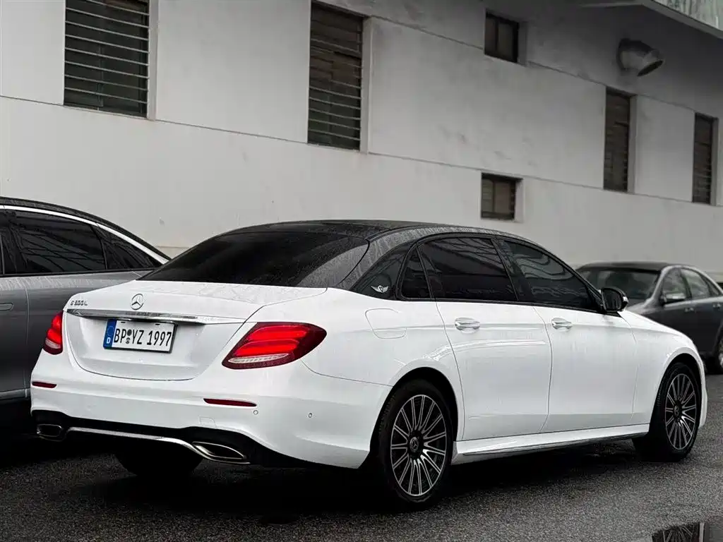 Mercedes-Benz E-Class 2019 — фото 8