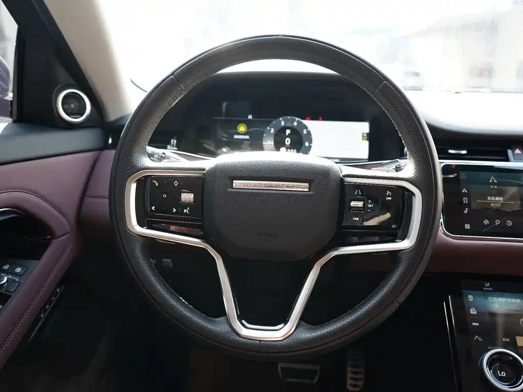 Land Rover Range Rover Evoque 2024 — фото 17