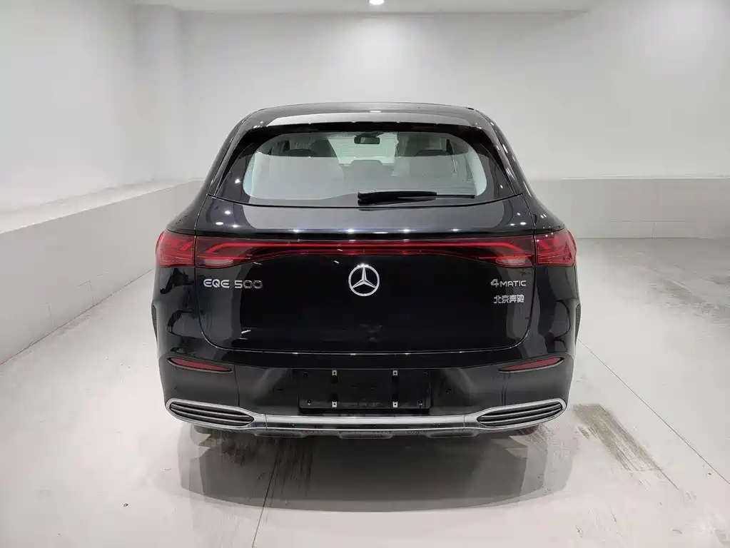 Mercedes-Benz EQE SUV 2025 — фото 4