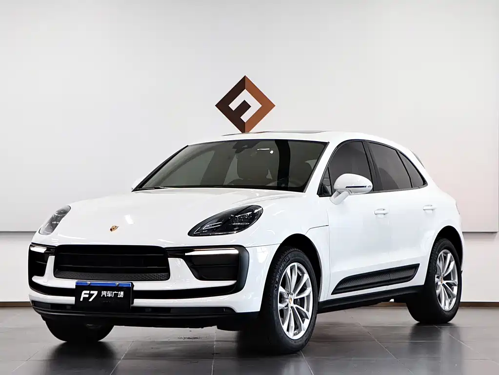 Porsche Macan 2023 — фото 1