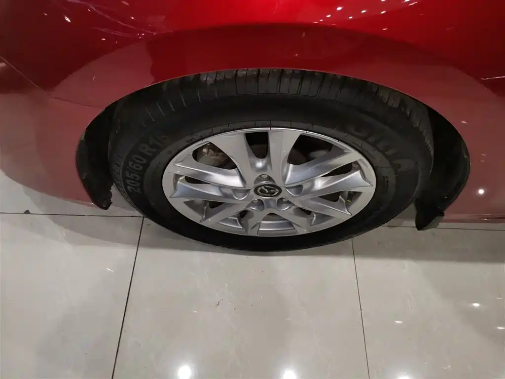 Mazda 3 Axela 2019 — фото 23