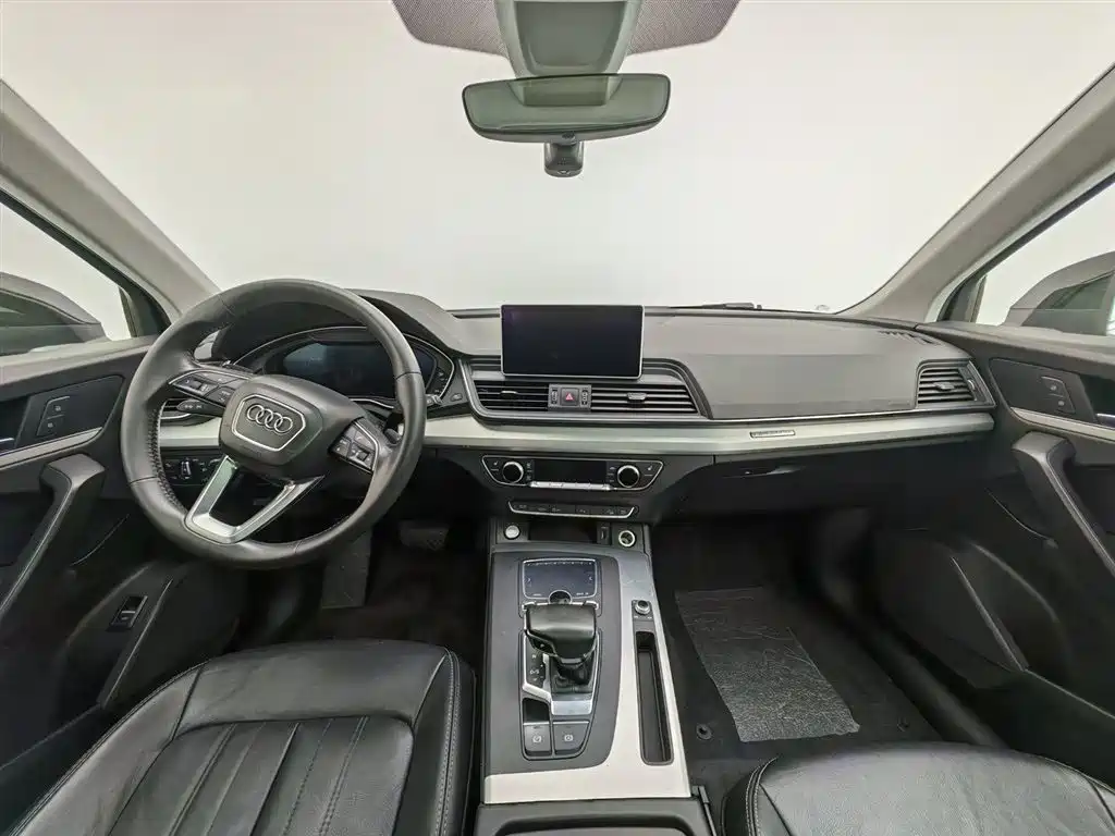 Audi Q5L 2020
