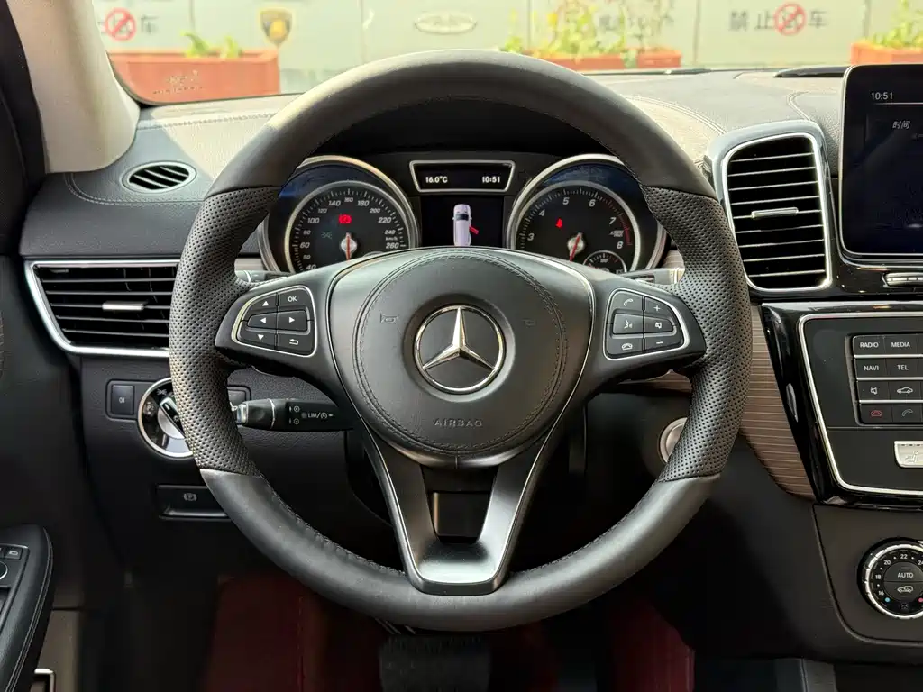 Mercedes-Benz GLS 2019 — фото 13