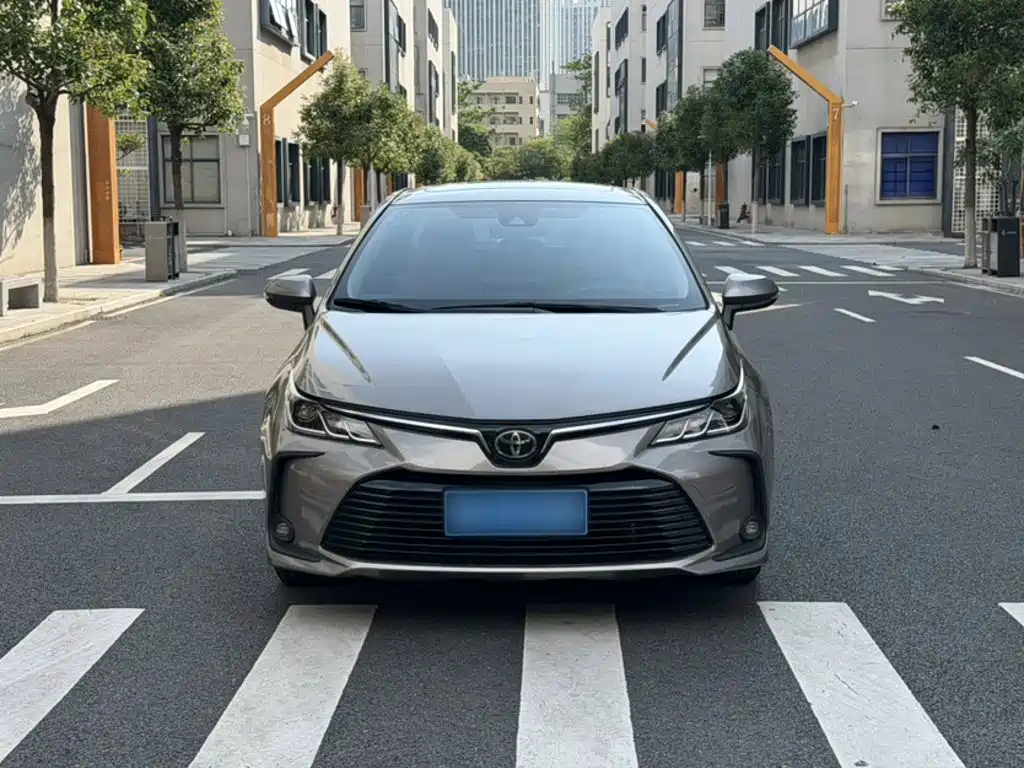 Toyota Corolla 2019 — фото 20
