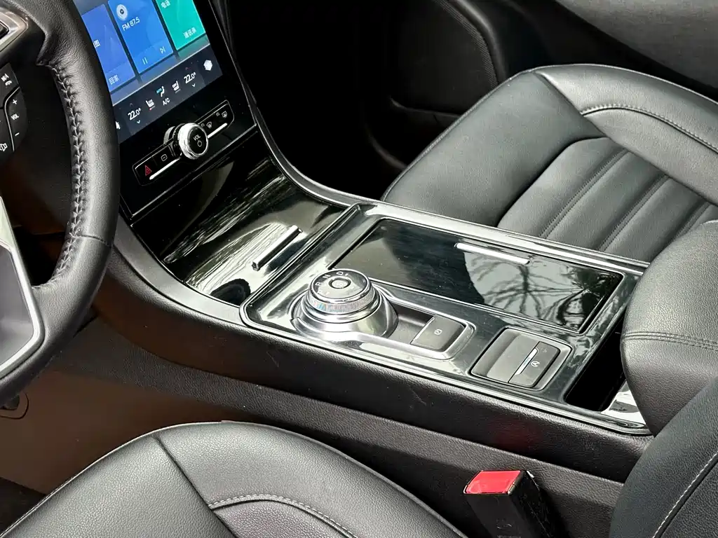 Ford Edge 2020 — фото 11
