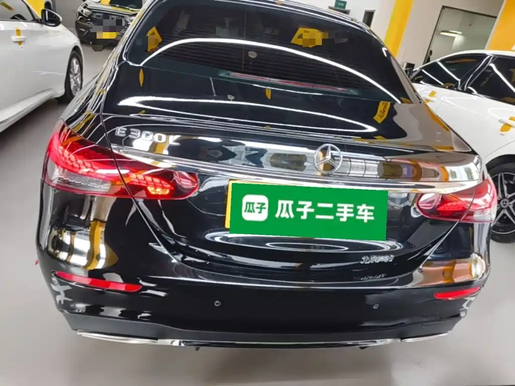 Mercedes-Benz E-Class 2022