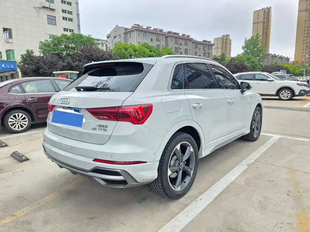 Audi Q3 2023 — фото 6