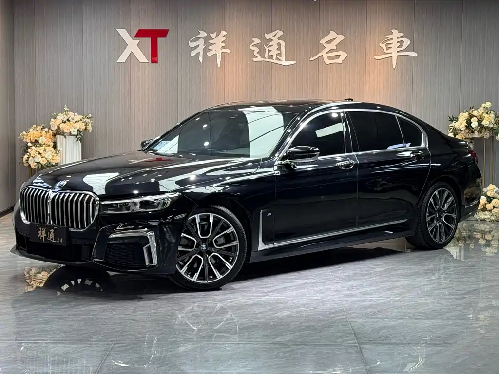 BMW 7 Series 2021 — фото 1