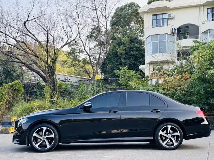 Mercedes-Benz E-Class 2018