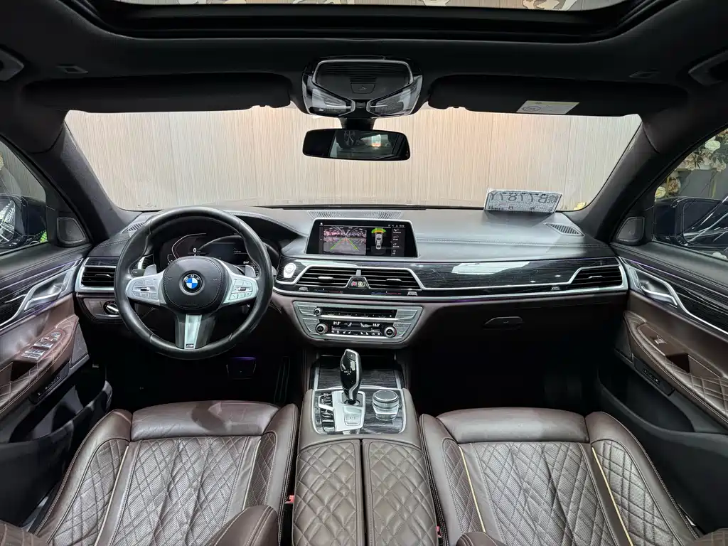 BMW 7 Series 2021 — фото 6