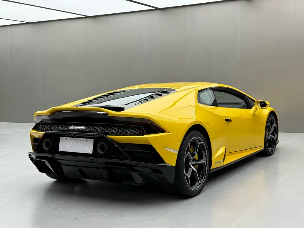 Lamborghini Huracán 2021 — фото 4