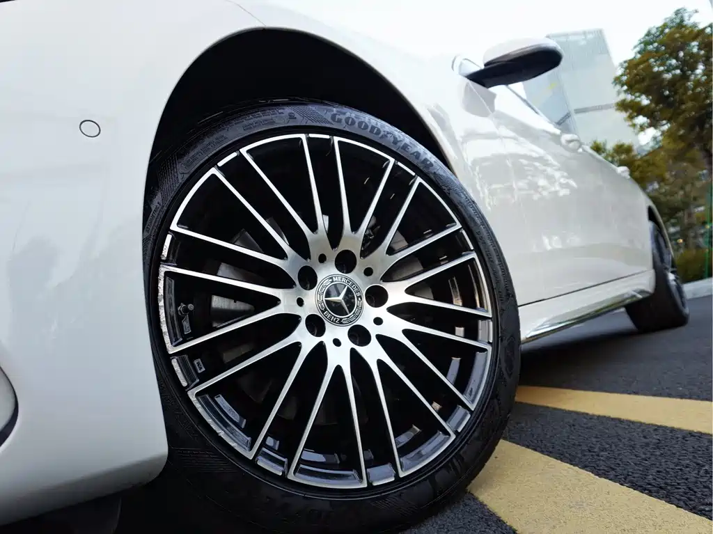 Mercedes-Benz C-Class 2022