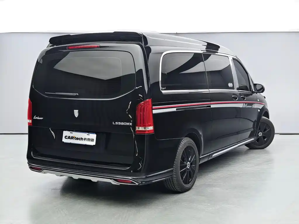 Mercedes-Benz Vito 2023 — фото 4