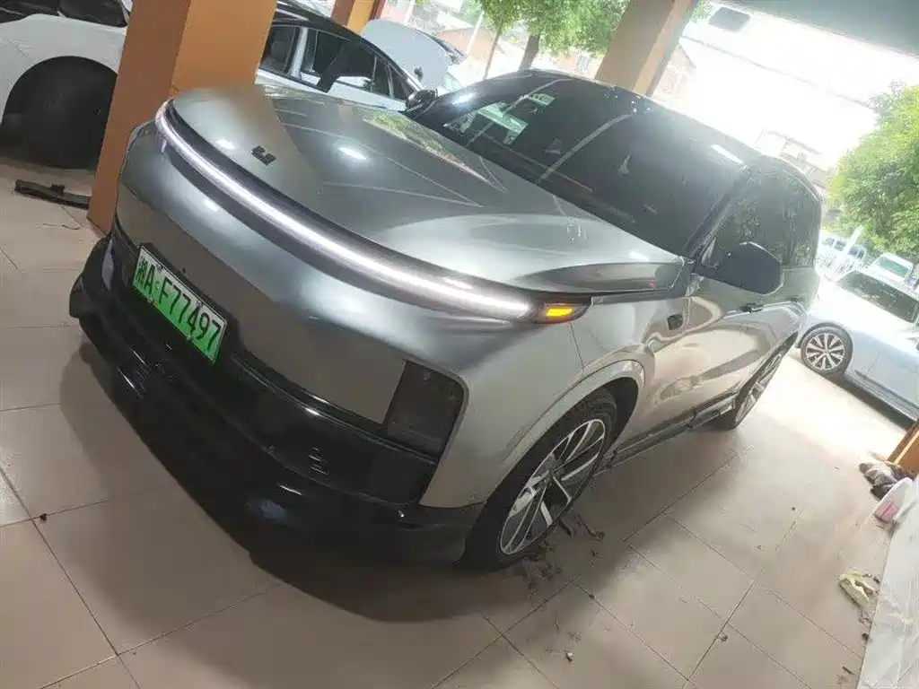Li Auto Li L9 2025