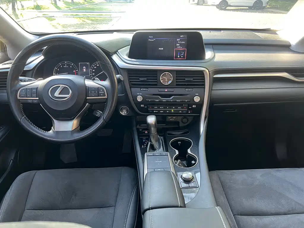 Lexus RX 2022 — фото 13