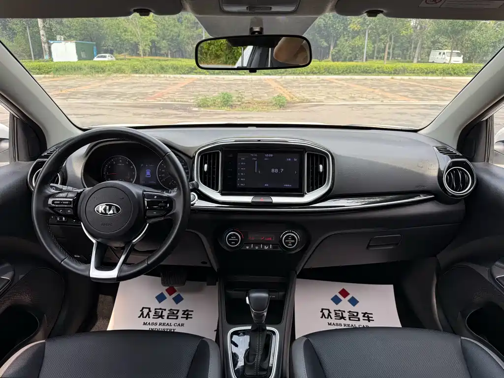Kia KX1 2020 — фото 8