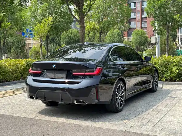 BMW 3 Series 2023