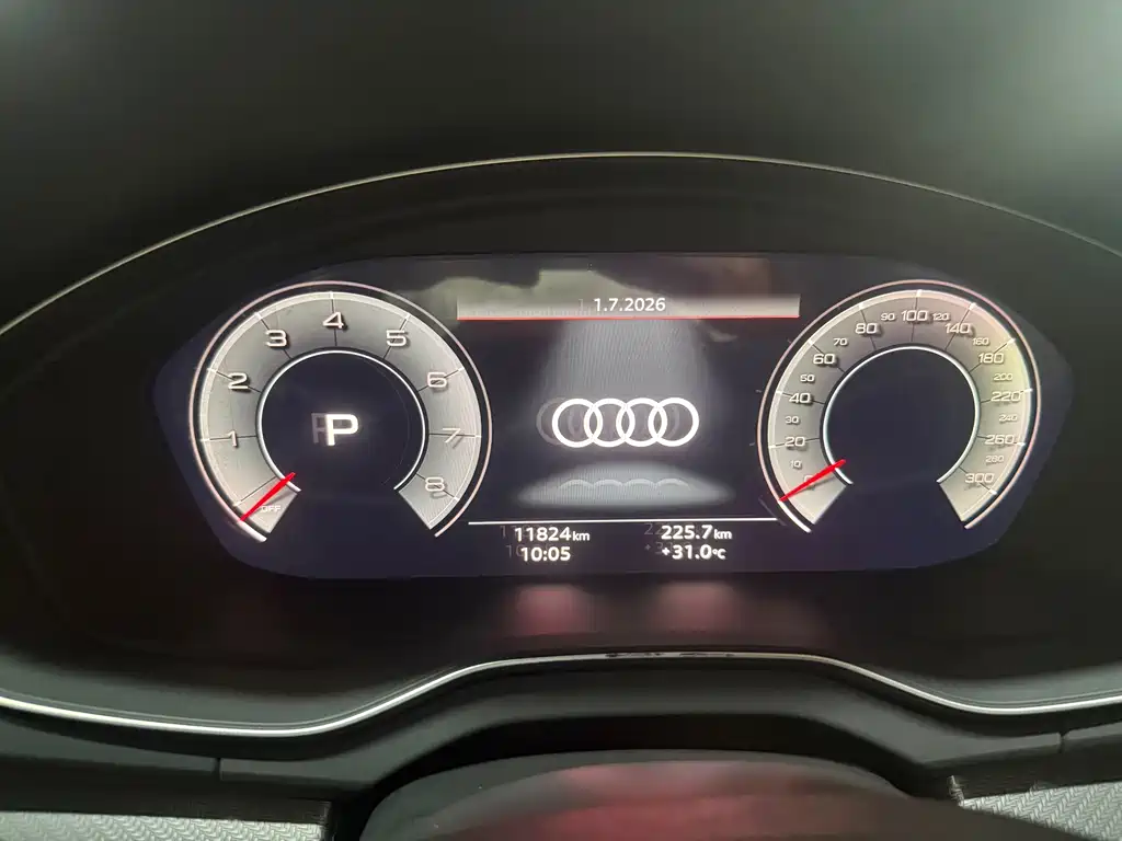 Audi Q5L 2023 — фото 19