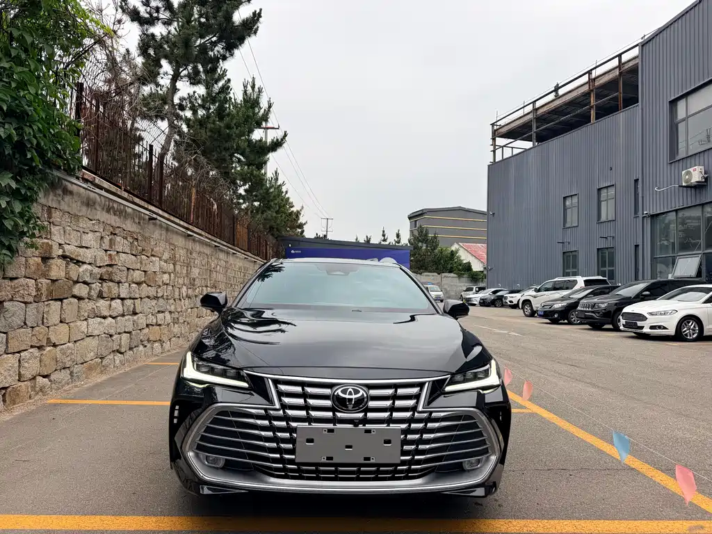 Toyota Avalon 2025