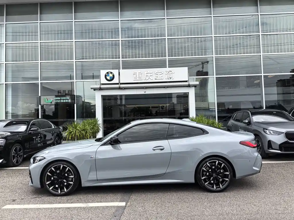 BMW 4 Series 2025 — фото 17