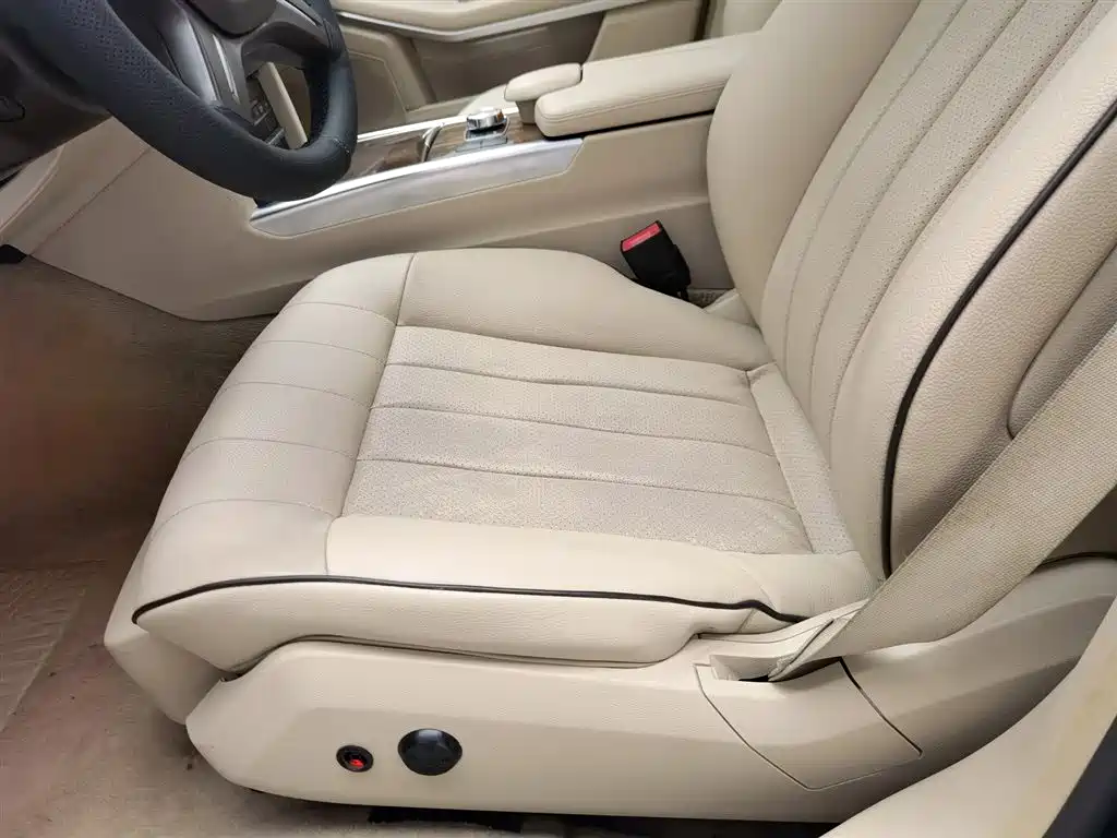 Mercedes-Benz E-Class 2015 — фото 20