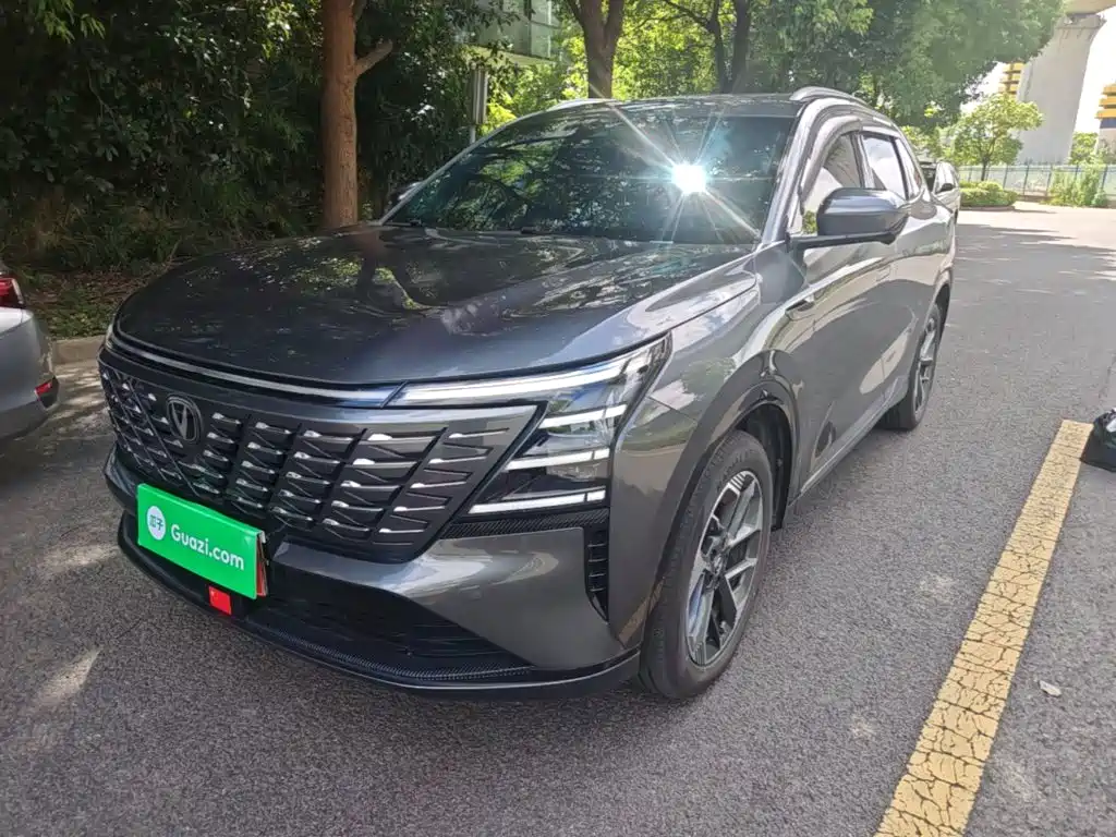 Changan CS75PLUS 2025 — фото 1