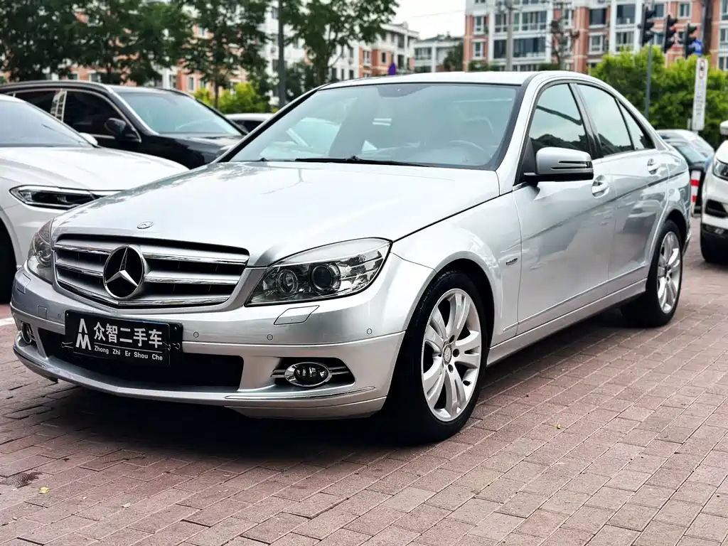 Mercedes-Benz C-Class 2011