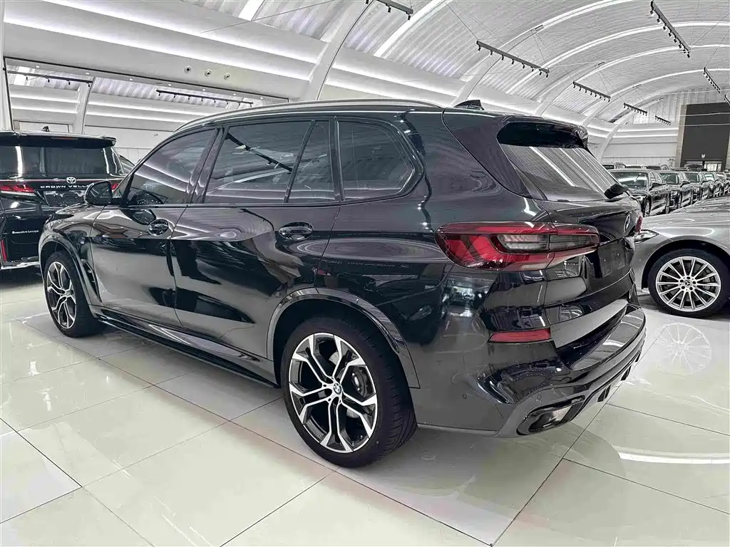 BMW X5 2023