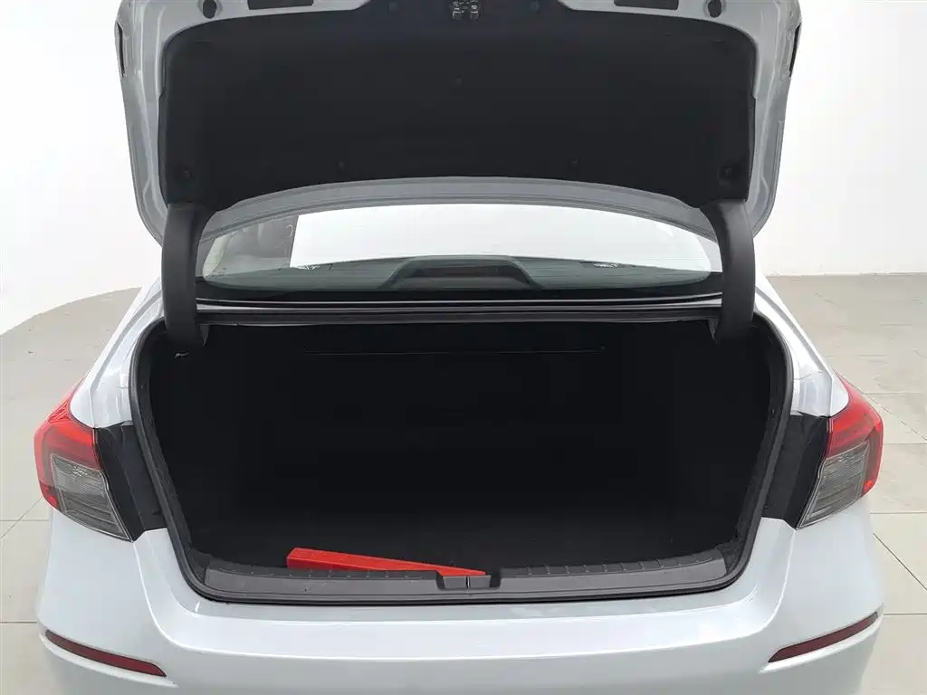Honda Civic 2023 — фото 16