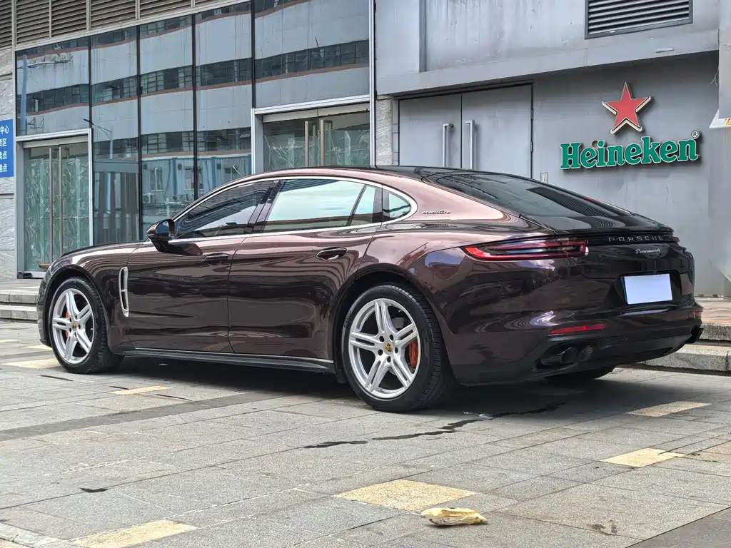 Porsche Panamera 2018 — фото 15