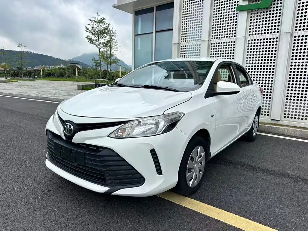 Toyota Vios 2018 — фото 20
