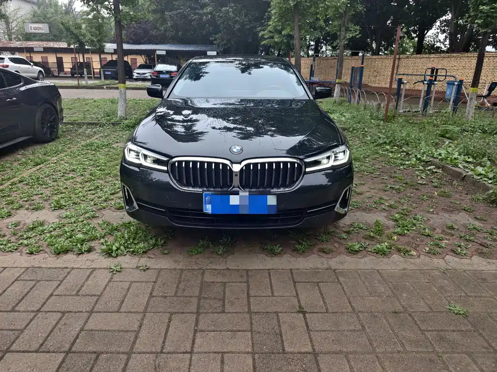 BMW 5 Series 2023