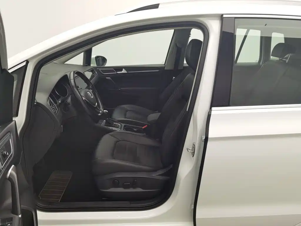 Volkswagen Golf Jialu 2018 — фото 10