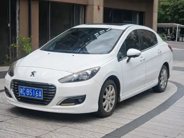 Peugeot 308 2012