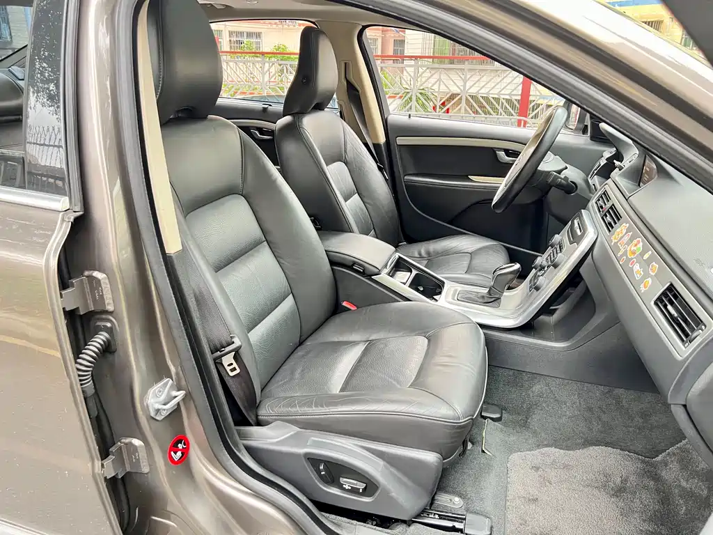 Volvo S80L 2014 — фото 10